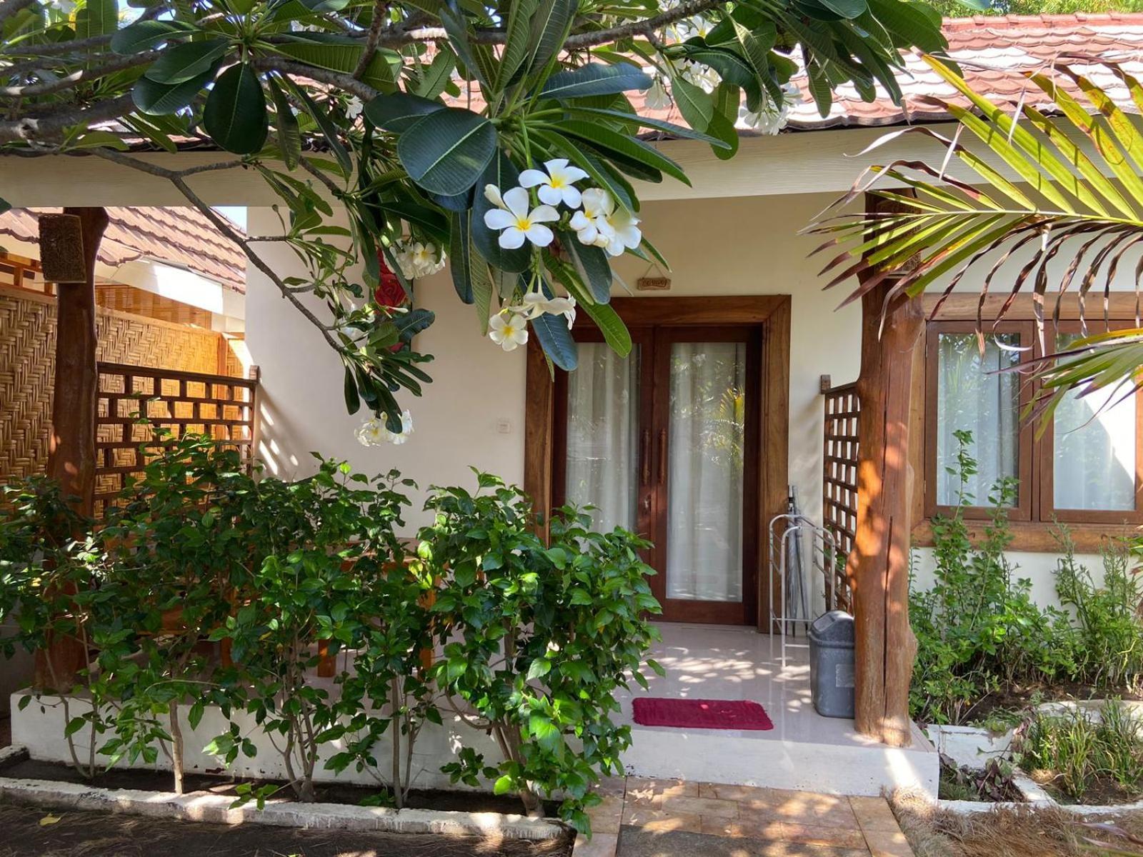 Villa Kinagu Gili Meno Exterior photo